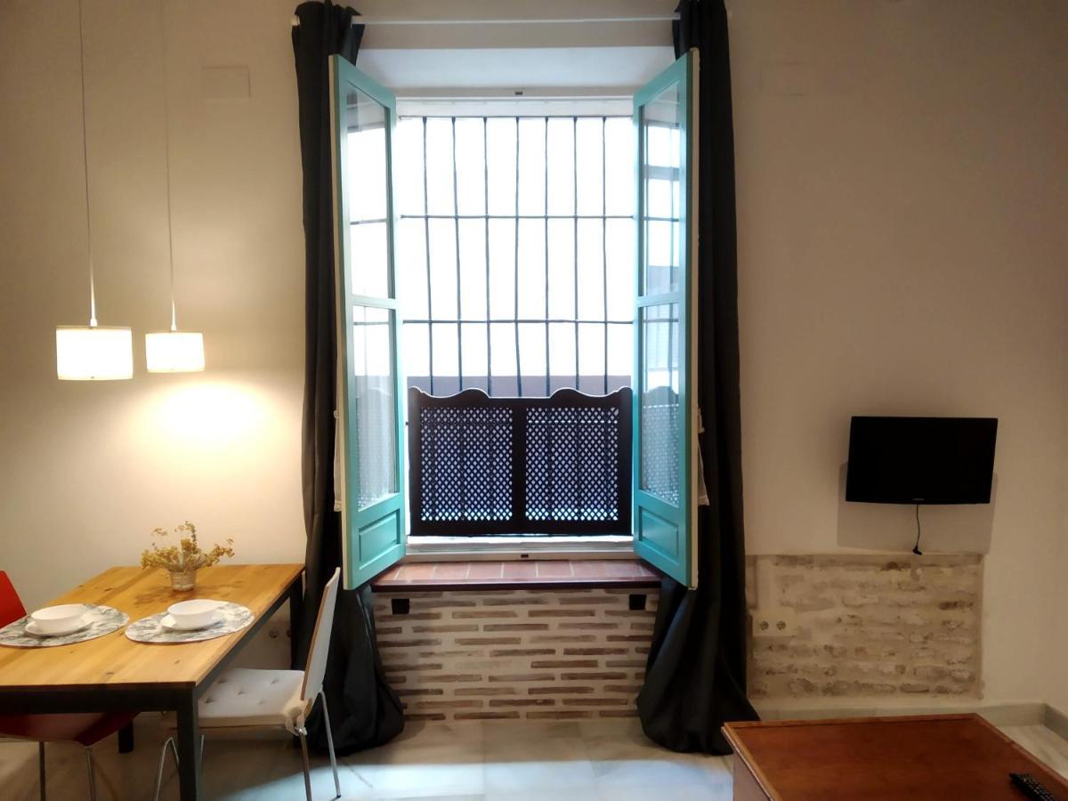 Apartamento "Detras De La Palma" Seville Exterior photo